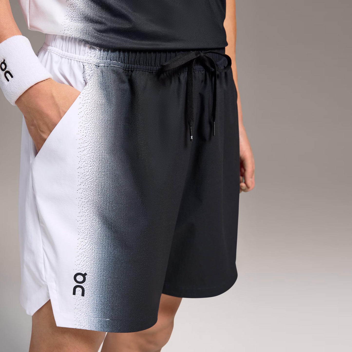 On Court Shorts Herren-Schwarz,Weiß