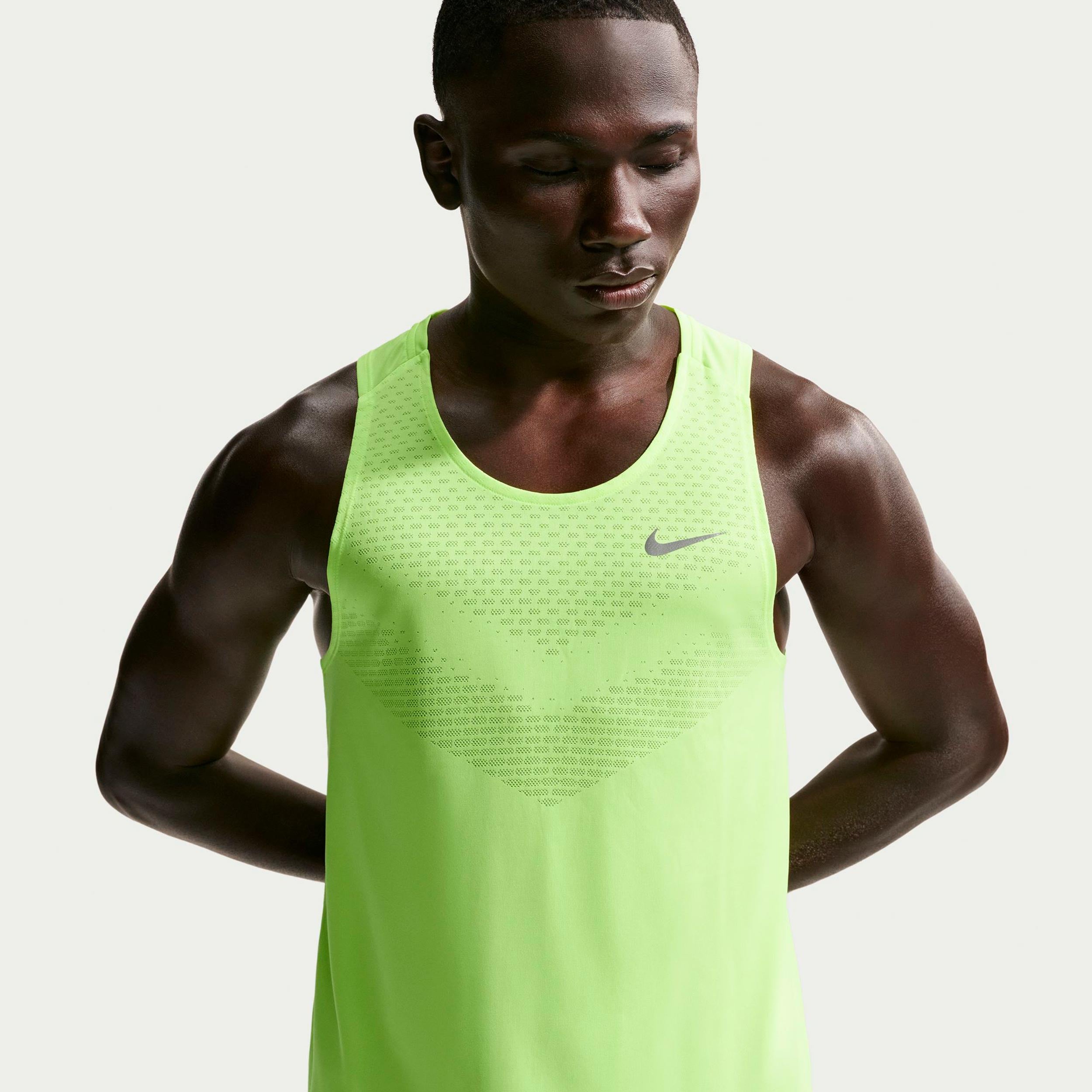 Nike Stride Laufshirt Herren - neongelb, silber