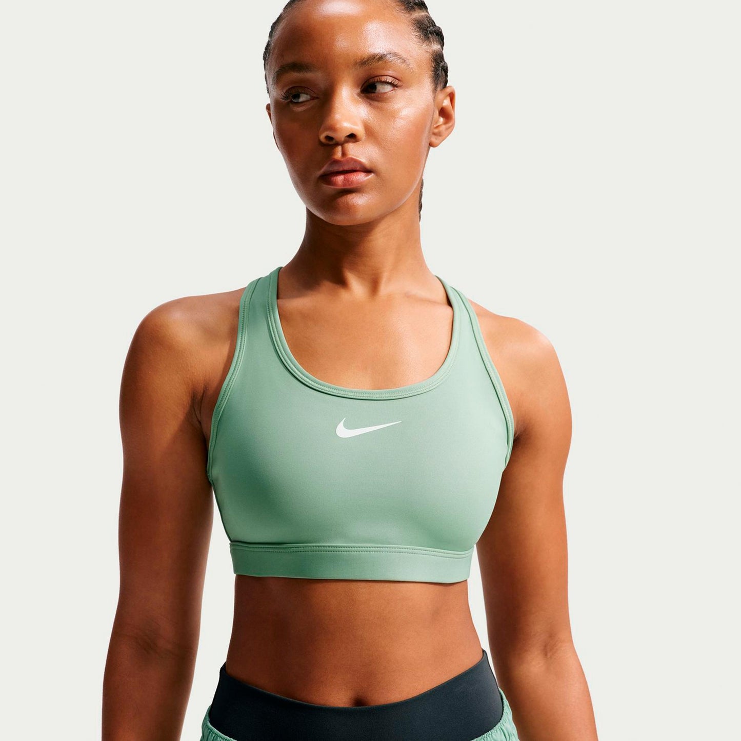 Nike Swoosh Medium Sport-BH Damen - salbei, weiß