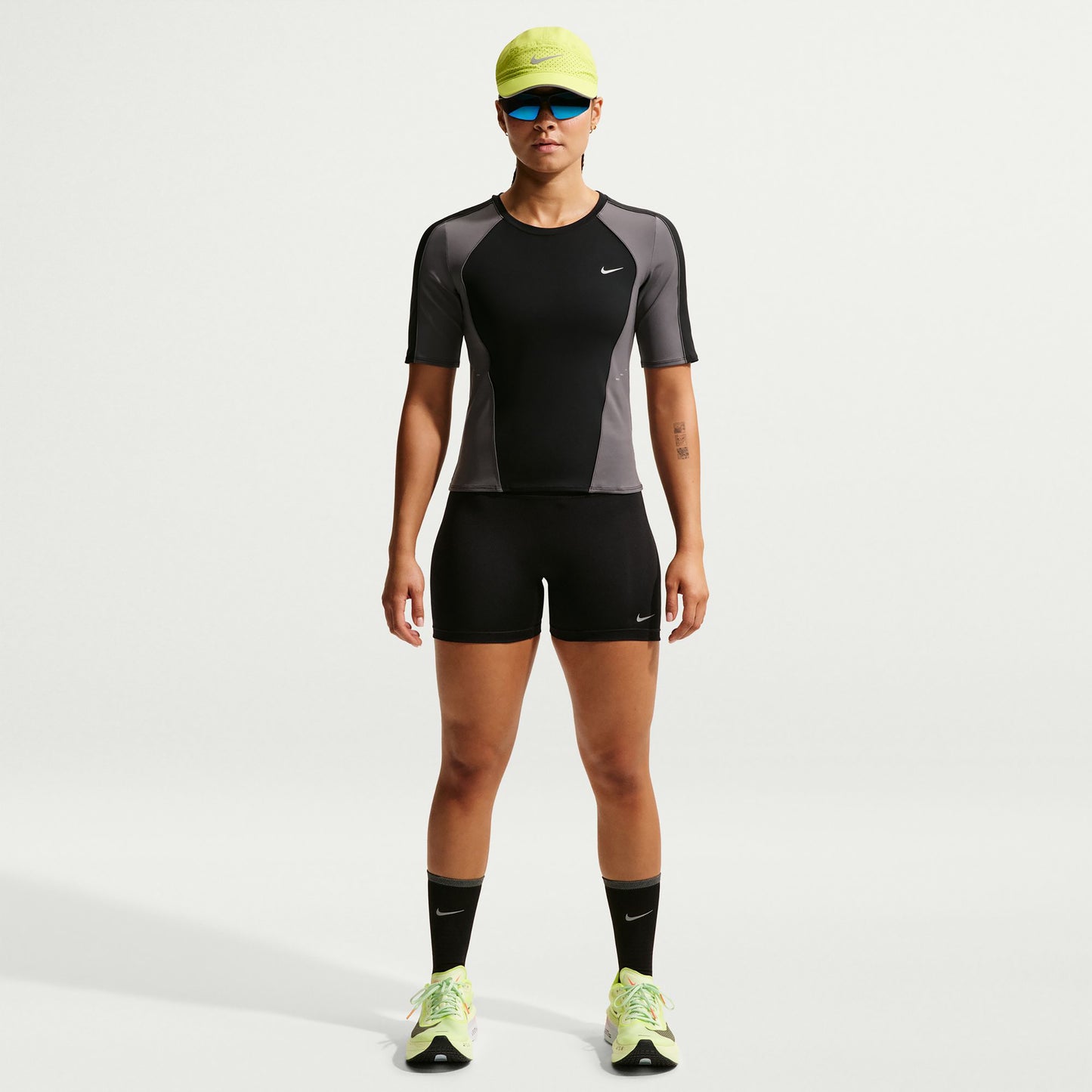 Nike Tempo   Lauftight Damen - schwarz, silber