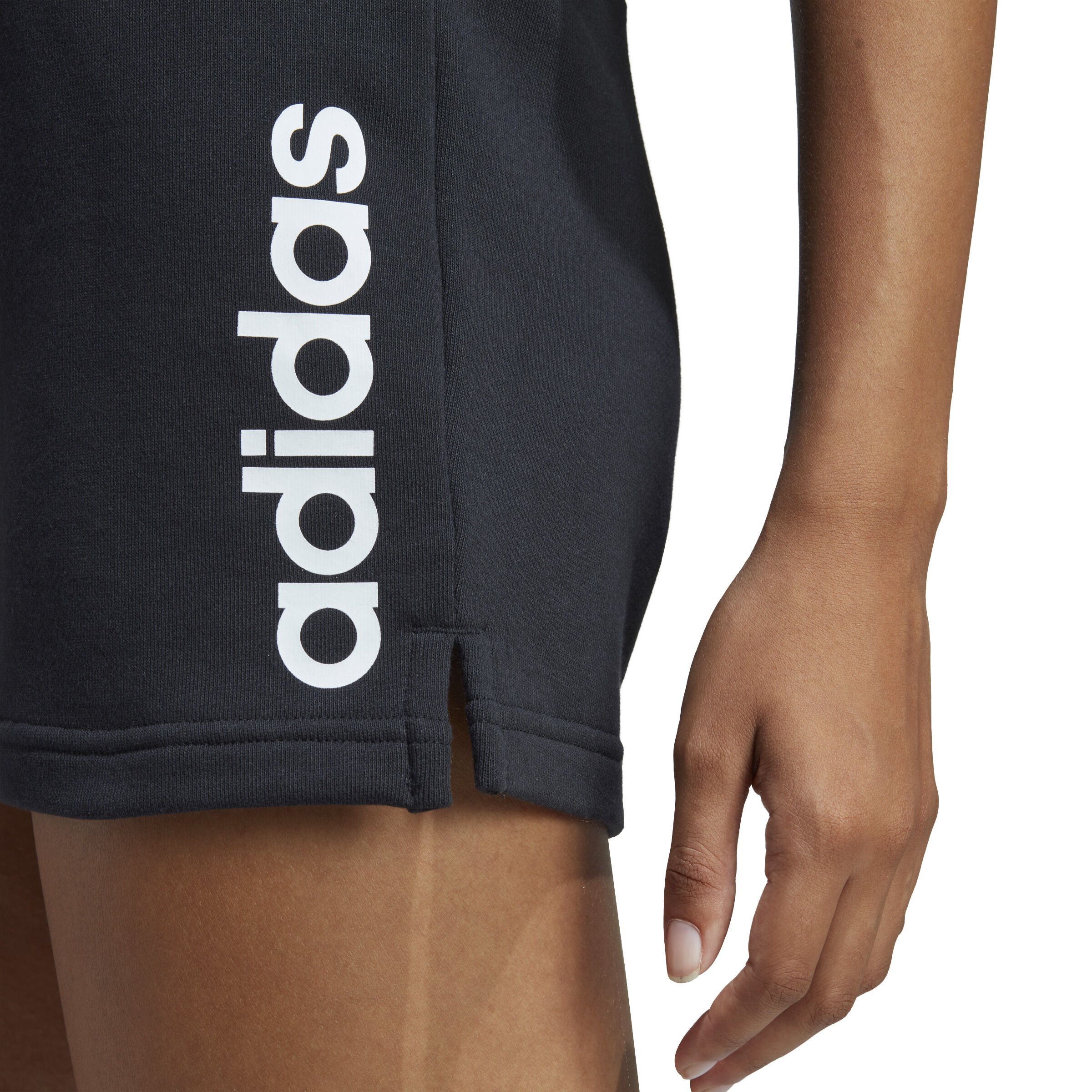 Adidas essentials shorts damen deals