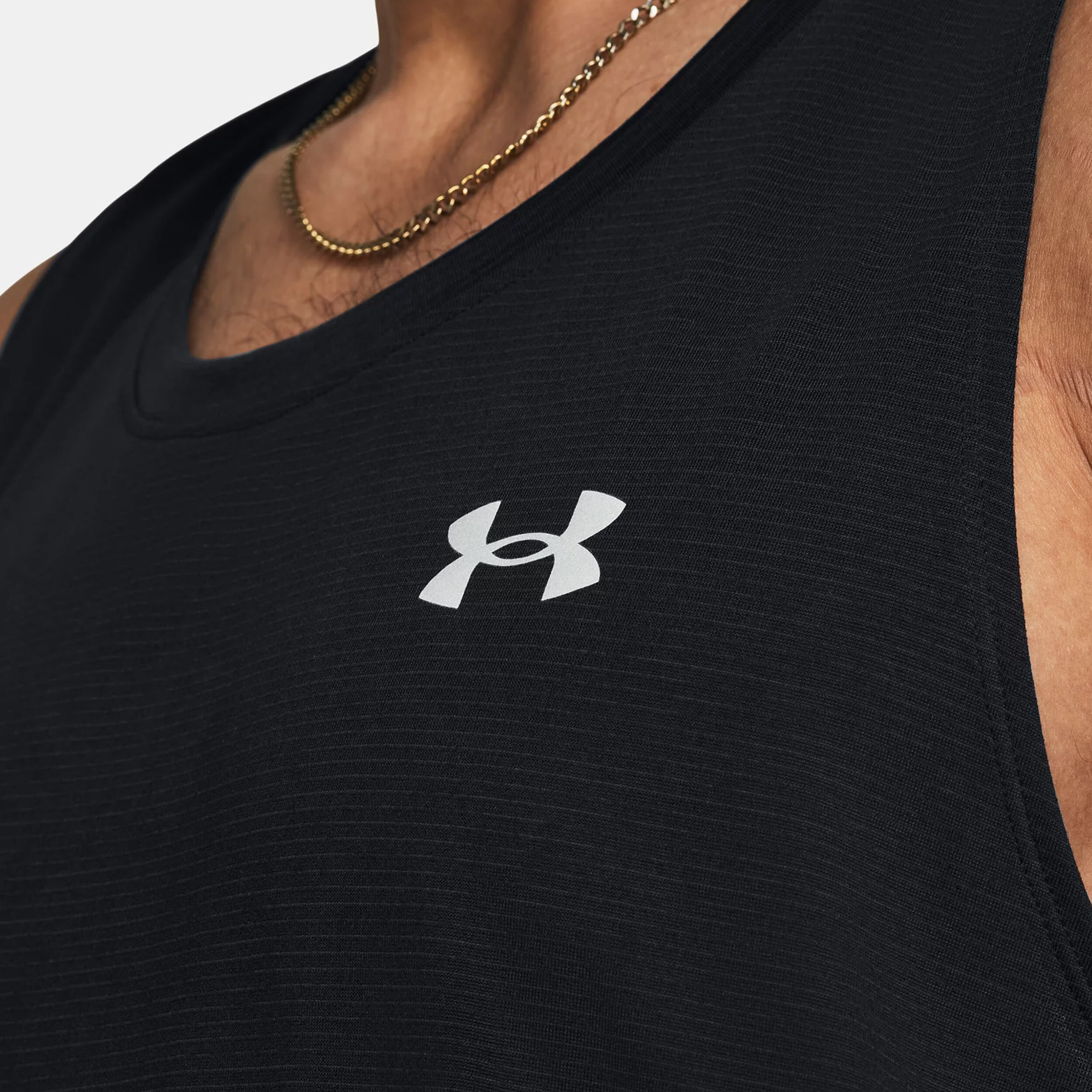 Under armour streaker singlet on sale