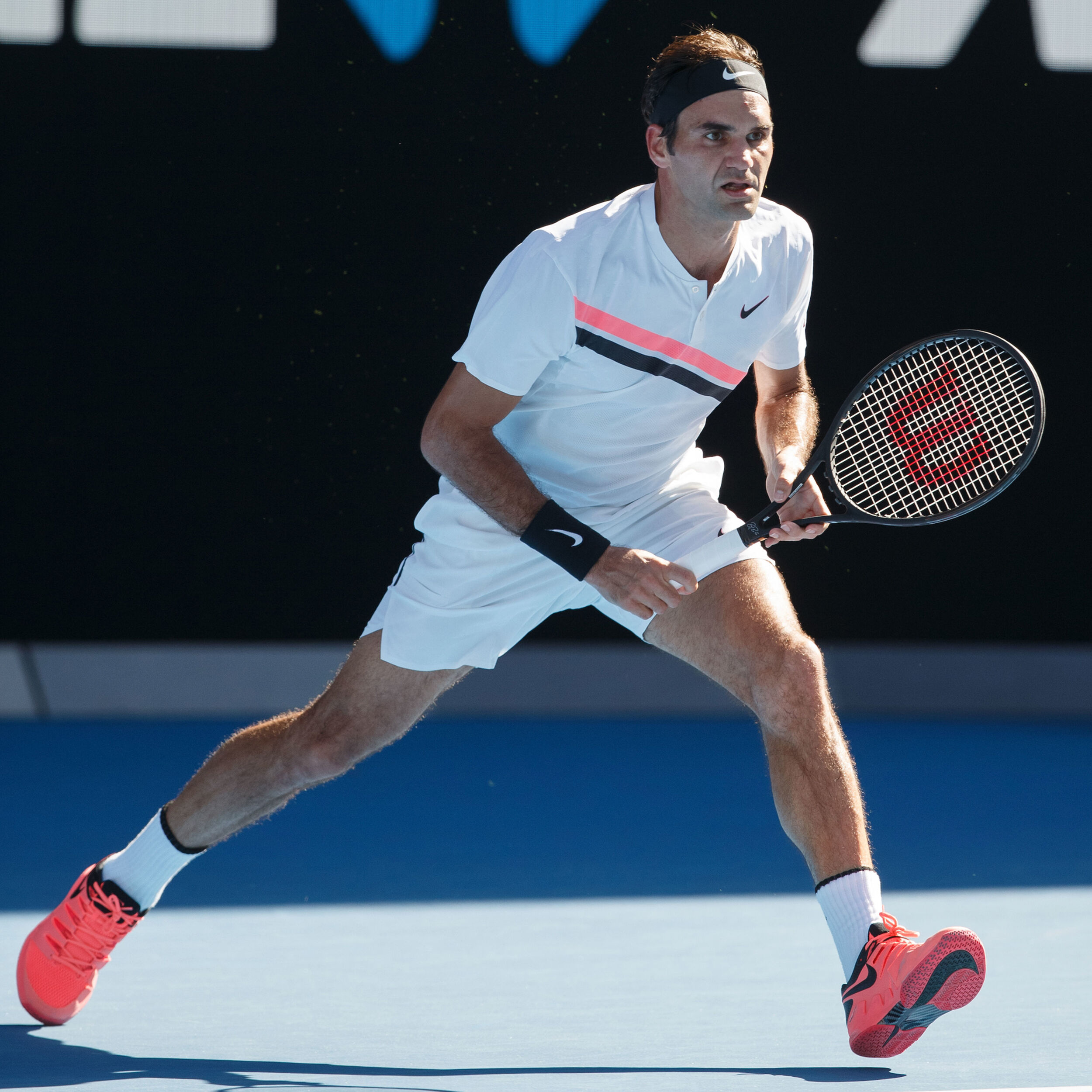 Nike Roger Federer Court Flex Ace Shorts Herren WeiB Schwarz online kaufen Tennis Point AT