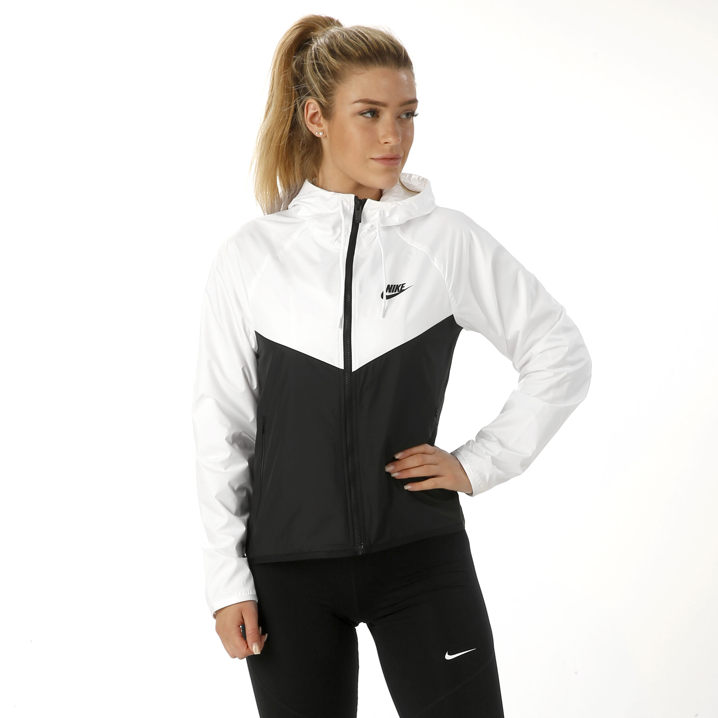 Nike sportswear windrunner damen deals