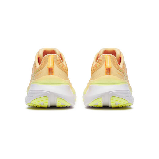 Saucony