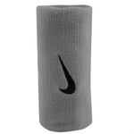 Nike Bekleidung Nike Swoosh Doublewide Schweißband 2er Pack-Hellgrau,Schwarz