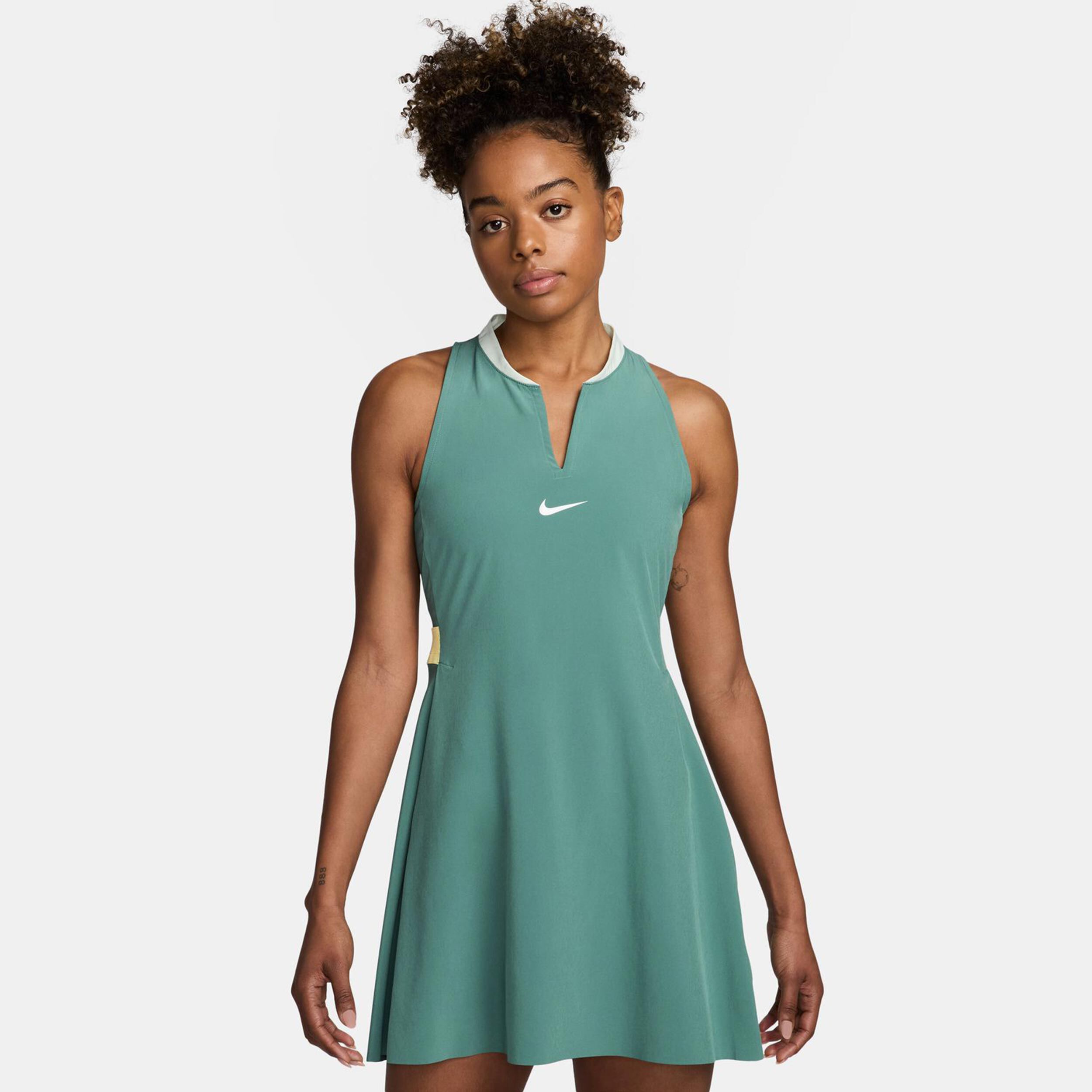 Nike Dri Fit Advantage Kleid Damen Dunkelgrun online kaufen Tennis Point AT