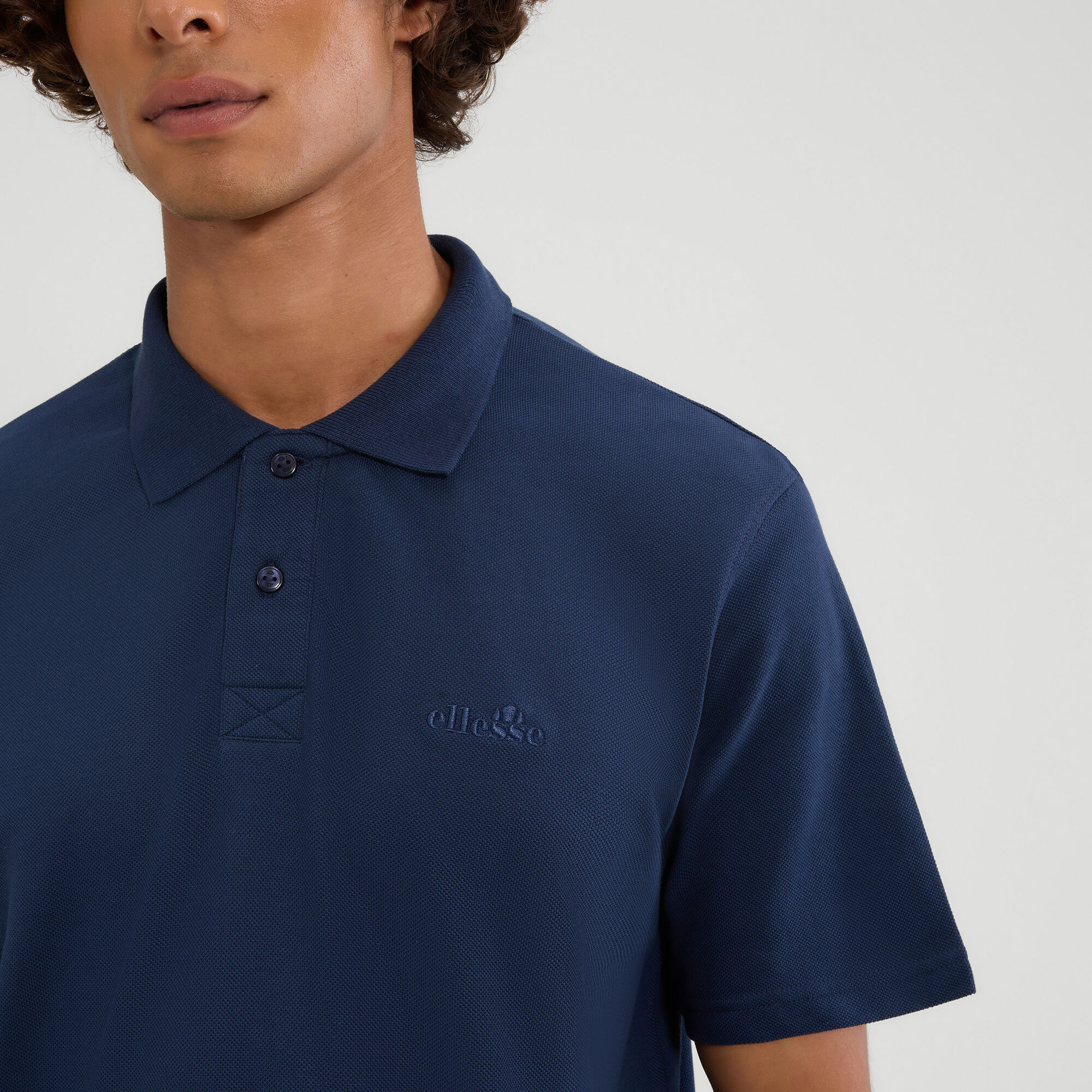 Ellesse