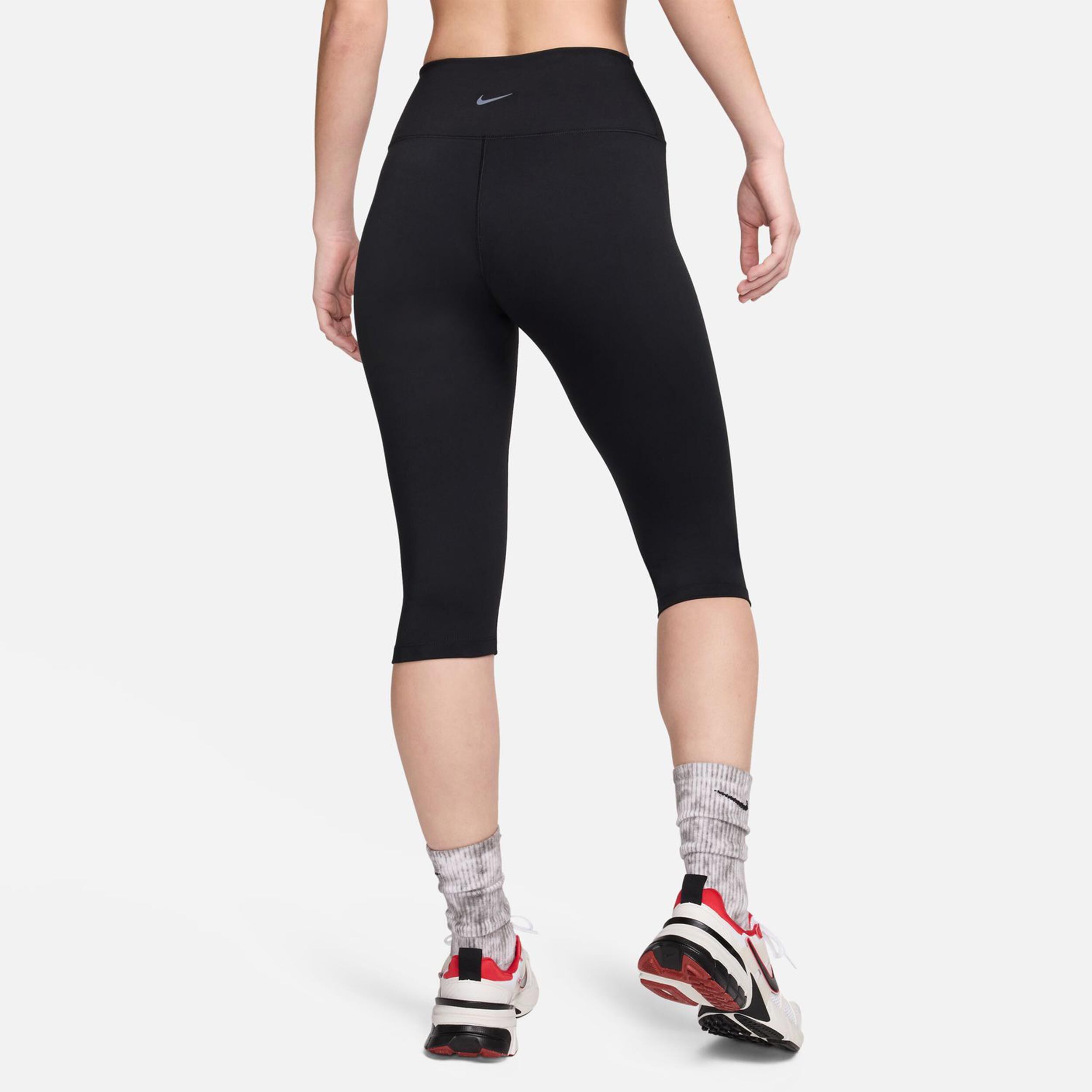Nike training capris outlet