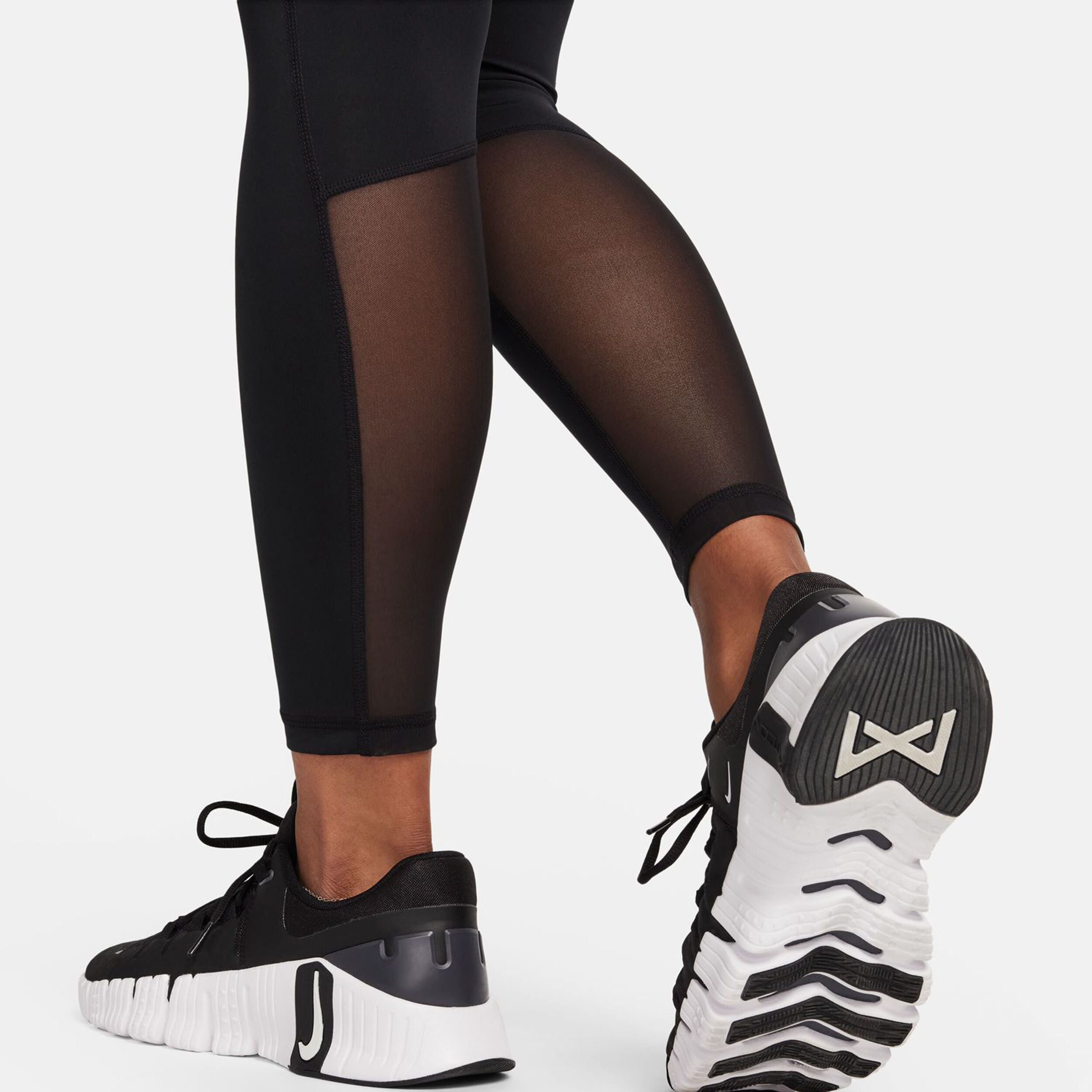 Nike 365 Mid Rise Tight Damen Schwarz online kaufen Tennis Point AT